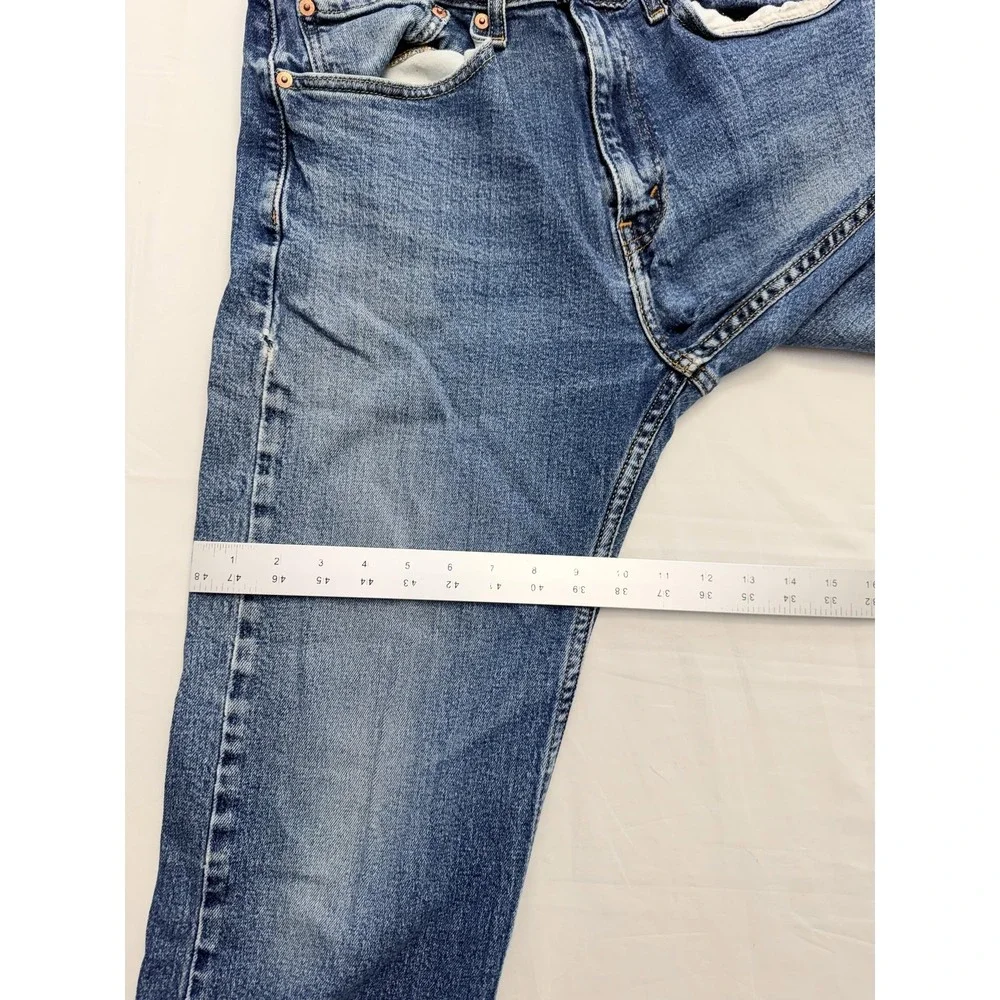 Levi's 505 Jeans Mens 34x30 Blue‎ Medium Wash Regular Straight Distressed Denim